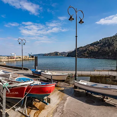 El Rincon De Pocholo Holiday home Lastres
